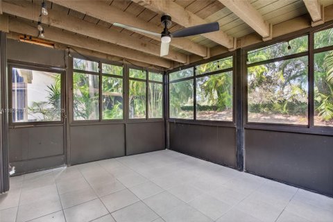 Casa en venta en Coconut Creek, Florida, 2 dormitorios, 130.34 m2 № 2034178 - foto 19