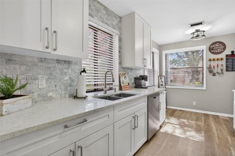 Casa en venta en Coconut Creek, Florida, 2 dormitorios, 130.34 m2 № 2034178 - foto 9