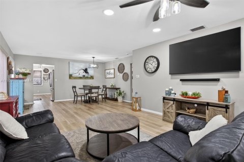 Casa en venta en Coconut Creek, Florida, 2 dormitorios, 130.34 m2 № 2034178 - foto 14