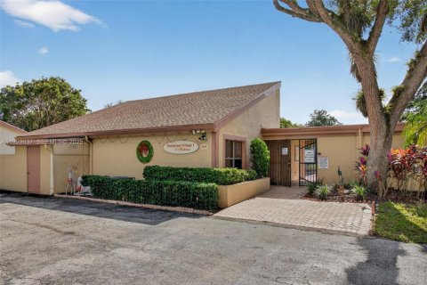 Casa en venta en Coconut Creek, Florida, 2 dormitorios, 130.34 m2 № 2034178 - foto 23