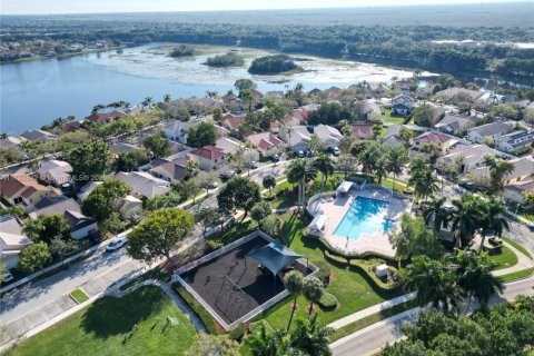 Touwnhouse à vendre à Weston, Floride: 4 chambres, 161.37 m2 № 1962235 - photo 23