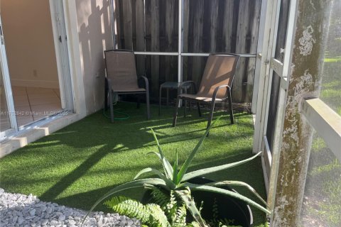 Touwnhouse à vendre à Weston, Floride: 4 chambres, 161.37 m2 № 1962235 - photo 14