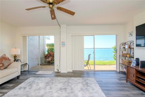 Condo in Clearwater, Florida, 1 bedroom  № 1838838 - photo 2