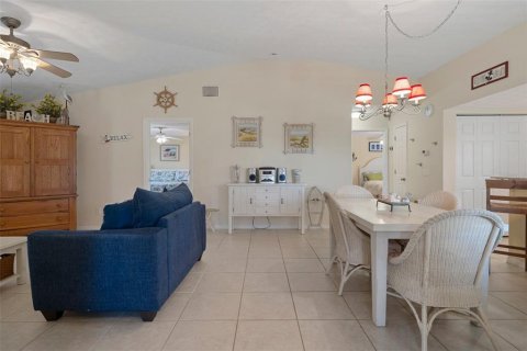 Condo in Crystal River, Florida, 2 bedrooms  № 1638053 - photo 20