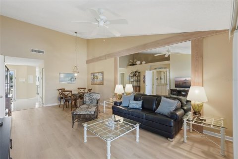 Copropriété à vendre à Saint Petersburg, Floride: 2 chambres, 99.41 m2 № 2432655 - photo 21