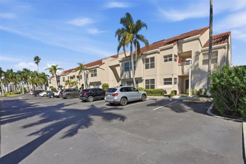 Copropriété à vendre à Saint Petersburg, Floride: 2 chambres, 99.41 m2 № 2432655 - photo 6