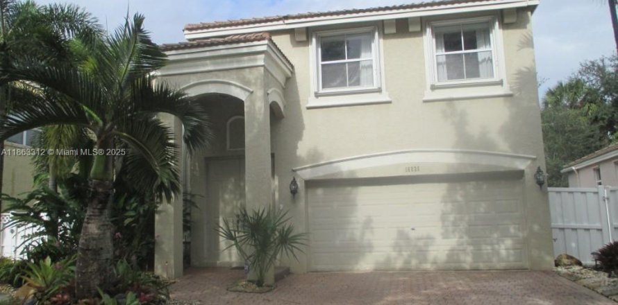 Villa ou maison à Miramar, Floride 3 chambres, 222.13 m2 № 1889763