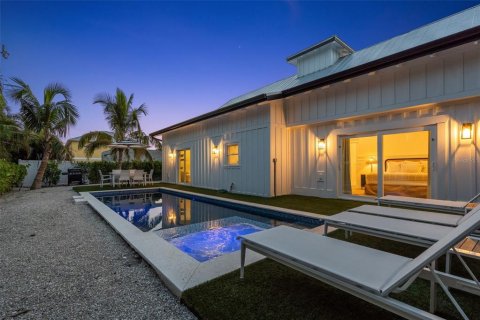House in Holmes Beach, Florida 4 bedrooms, 202.99 sq.m. № 2125629 - photo 12