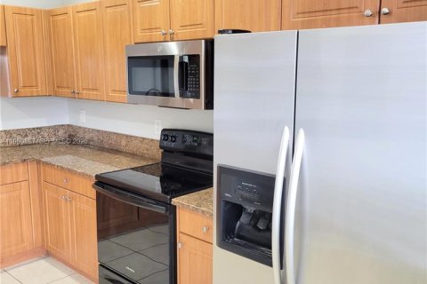 Touwnhouse à vendre à Miramar, Floride: 3 chambres, 121.33 m2 № 2090758 - photo 6