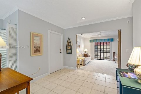 Снять в аренду кондоминиум в Индиан-Ривер-Шорс, Флорида 2 спальни, 158.03м2, № 1952305 - фото 10