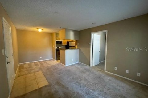Condo in Altamonte Springs, Florida, 1 bedroom  № 1785489 - photo 2