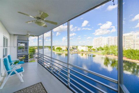 Купить кондоминиум в Халландейл-Бич, Флорида 2 спальни, 105.44м2, № 2016701 - фото 26