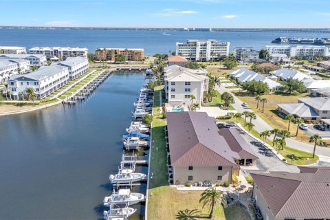 Condo in Punta Gorda, Florida, 2 bedrooms  № 1576591 - photo 28