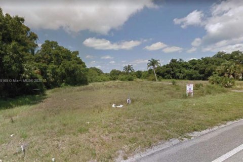 Commercial property in Vero Beach, Florida № 1980722 - photo 2