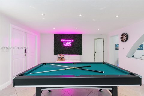 Casa en alquiler en Fort Lauderdale, Florida, 3 dormitorios, 213.21 m2 № 1985691 - foto 8