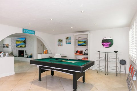 Casa en alquiler en Fort Lauderdale, Florida, 3 dormitorios, 213.21 m2 № 1985691 - foto 9