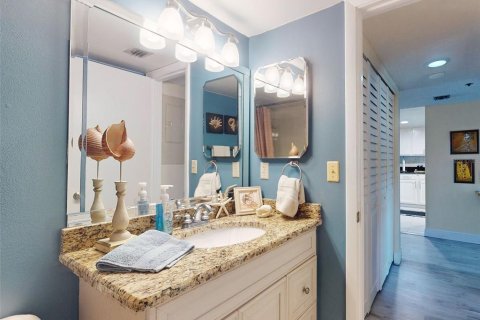 Condo in Titusville, Florida, 2 bedrooms  № 1716583 - photo 19
