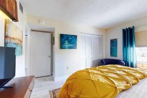 Condo in Titusville, Florida, 2 bedrooms  № 1716583 - photo 17