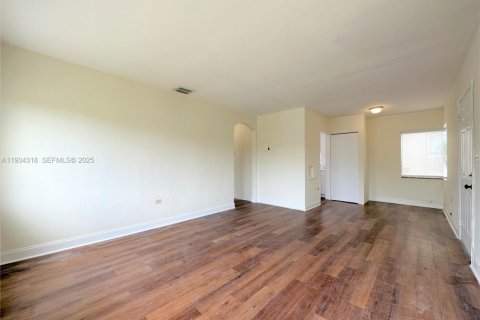 Снять в аренду квартиру в Майами-Бич, Флорида 1 спальня, 67.82м2, № 1992674 - фото 7