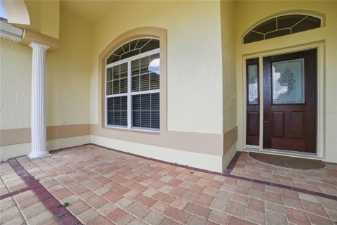 House in Wildwood, Florida 6 bedrooms, 395.58 sq.m. № 2226645 - photo 5