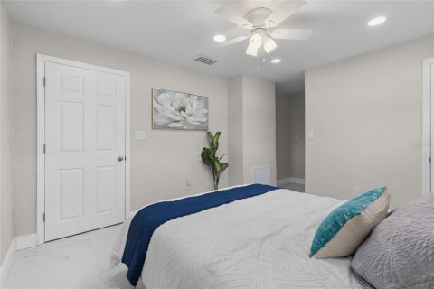 House in Casselberry, Florida 4 bedrooms, 193.52 sq.m. № 2223481 - photo 19