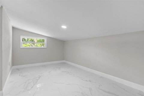 House in Casselberry, Florida 4 bedrooms, 193.52 sq.m. № 2223481 - photo 25