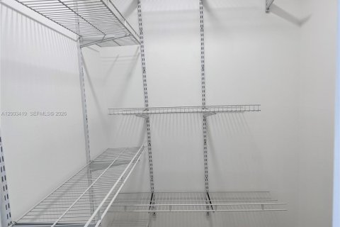 Снять в аренду кондоминиум в Халландейл-Бич, Флорида 2 спальни, 99.87м2, № 2066801 - фото 10