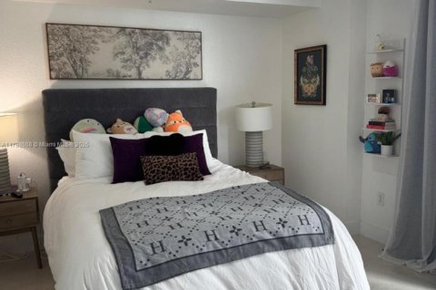 Condominio en alquiler en Miami, Florida, 2 dormitorios, 98.94 m2 № 1682687 - foto 6