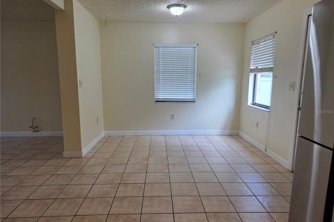 Apartamento en alquiler en Kissimmee, Florida, 2 dormitorios, 122.63 m2 № 2277610 - foto 11
