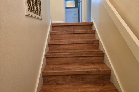 Apartamento en alquiler en Kissimmee, Florida, 2 dormitorios, 122.63 m2 № 2277610 - foto 8