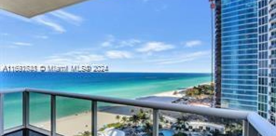Condo à Sunny Isles Beach, Floride, 2 chambres  № 2037963