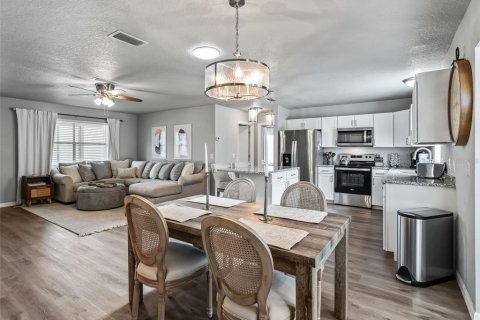Villa ou maison à vendre à The Villages, Floride: 2 chambres, 137.31 m2 № 2233400 - photo 11