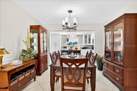 House in Flagler Beach, Florida 2 bedrooms, 106.65 sq.m. № 1909699 - photo 8