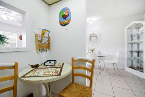 Condo in Sunrise, Florida, 1 bedroom  № 2080149 - photo 8