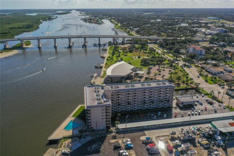 Condominio en venta en New Smyrna Beach, Florida, 2 dormitorios, 92.9 m2 № 2155828 - foto 2