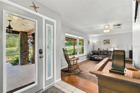 House in New Port Richey, Florida 4 bedrooms, 216.83 sq.m. № 2393914 - photo 7