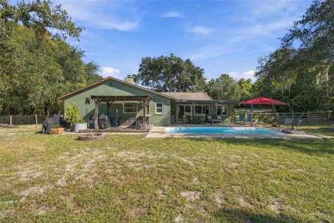 House in New Port Richey, Florida 4 bedrooms, 216.83 sq.m. № 2393914 - photo 28