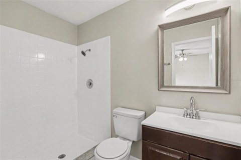 Casa en venta en Brandon, Florida, 3 dormitorios, 92.16 m2 № 2356372 - foto 10