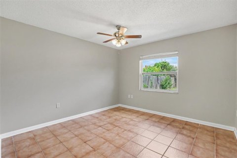 Casa en venta en Brandon, Florida, 3 dormitorios, 92.16 m2 № 2356372 - foto 6