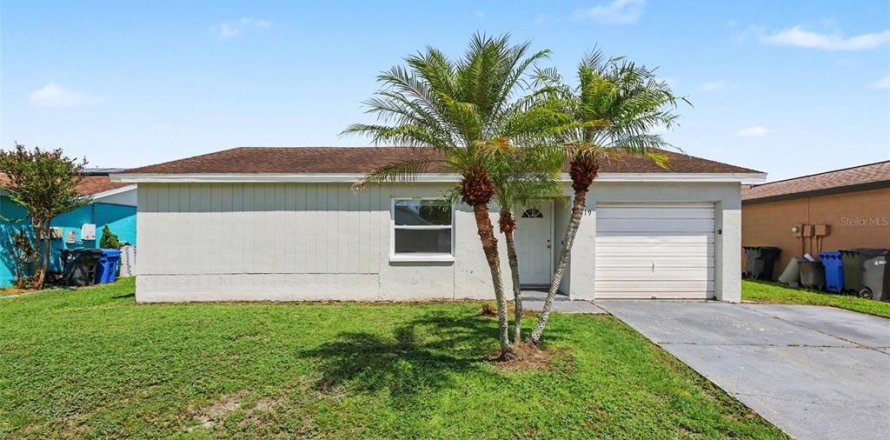 Casa en Brandon, Florida 3 dormitorios, 92.16 m2 № 2356372