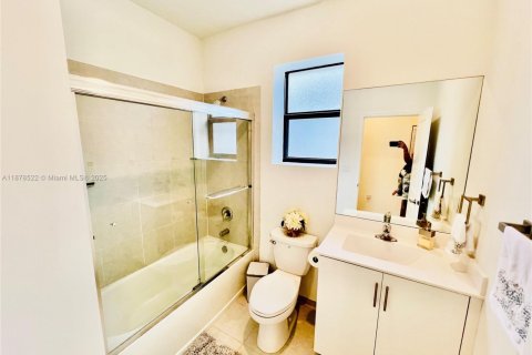 Купить таунхаус в Хомстед, Флорида 3 спальни, 140.65м2, № 1927343 - фото 27
