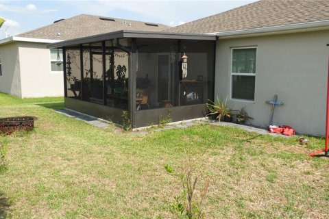 House in Bartow, Florida 4 bedrooms, 171.87 sq.m. № 1765995 - photo 3