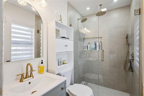 Villa ou maison à louer à Orlando, Floride: 4 chambres, 189.52 m2 № 2429145 - photo 17