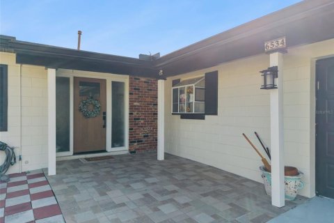 Villa ou maison à louer à Orlando, Floride: 4 chambres, 189.52 m2 № 2429145 - photo 3