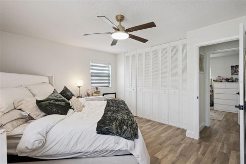 Villa ou maison à louer à Orlando, Floride: 4 chambres, 189.52 m2 № 2429145 - photo 15