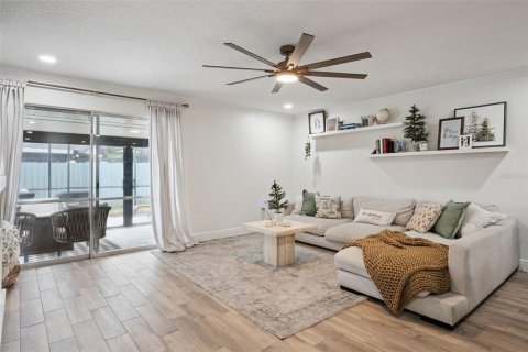 Villa ou maison à louer à Orlando, Floride: 4 chambres, 189.52 m2 № 2429145 - photo 7