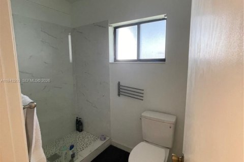 Touwnhouse à louer à Hollywood, Floride: 2 chambres, 115.29 m2 № 1999577 - photo 7