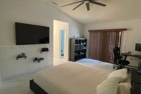 Touwnhouse à louer à Hollywood, Floride: 2 chambres, 115.29 m2 № 1999577 - photo 6