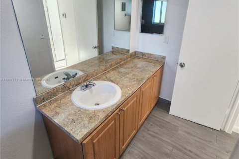 Appartement à louer à Cutler Bay, Floride: 1 chambre, 60.39 m2 № 1967686 - photo 13