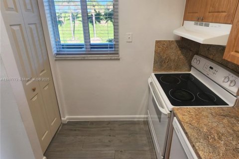 Appartement à louer à Cutler Bay, Floride: 1 chambre, 60.39 m2 № 1967686 - photo 4